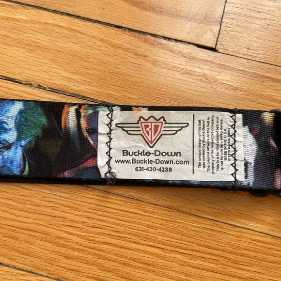 Batman Arkham Buckle Down Seatbelt Belt - Picture 3 of 6
